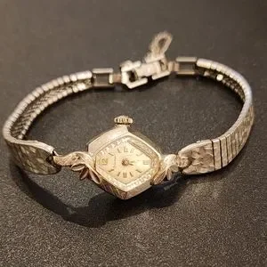 Accessories | Vintage M5 Bulova 1k Solid White Gold Case  display picture 3